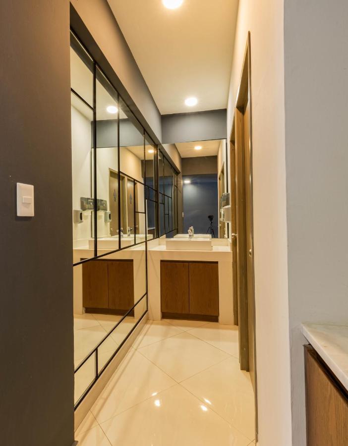 Hotel Nuve Gomez Palacio Екстериор снимка
