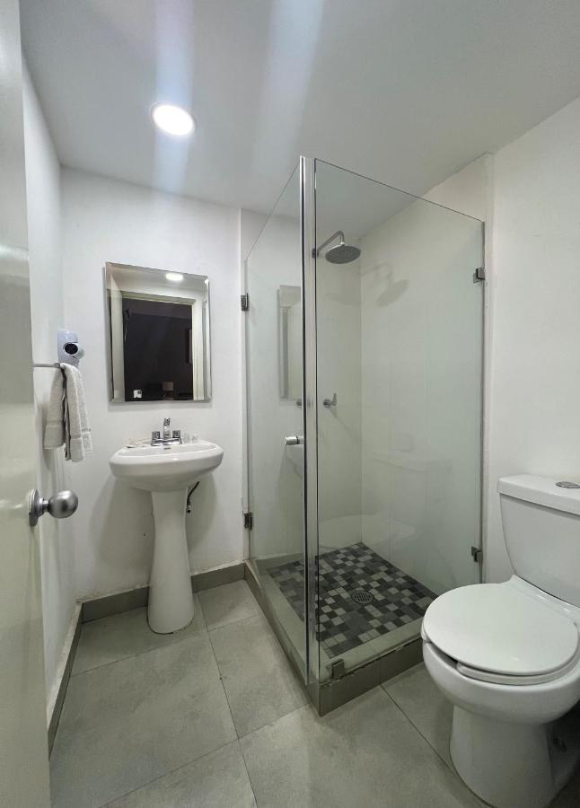 Hotel Nuve Gomez Palacio Екстериор снимка