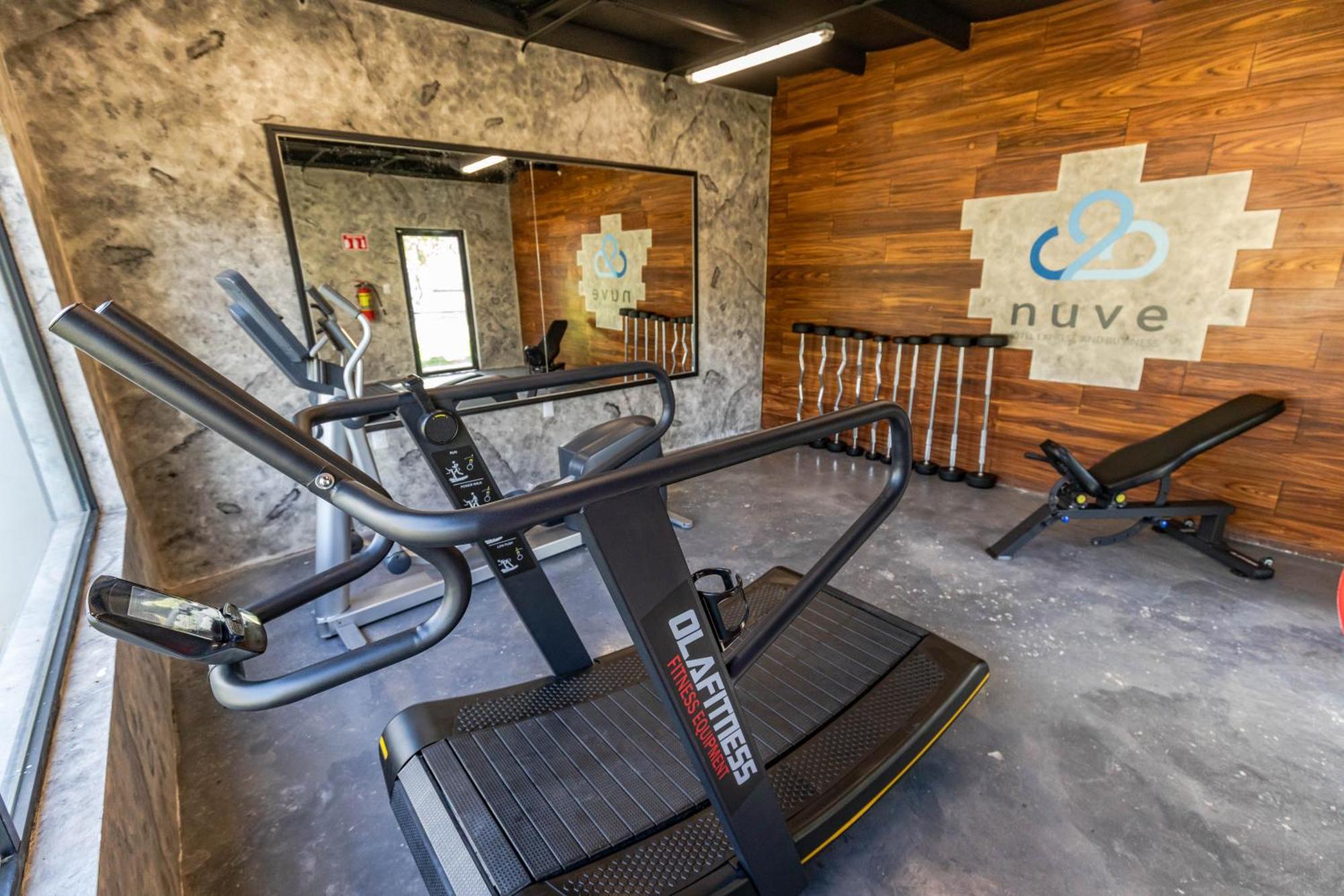 Hotel Nuve Gomez Palacio Екстериор снимка